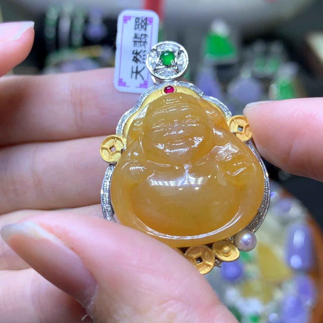 【闪购商品】翡翠颈饰18K金镶嵌翡翠吊坠项链
