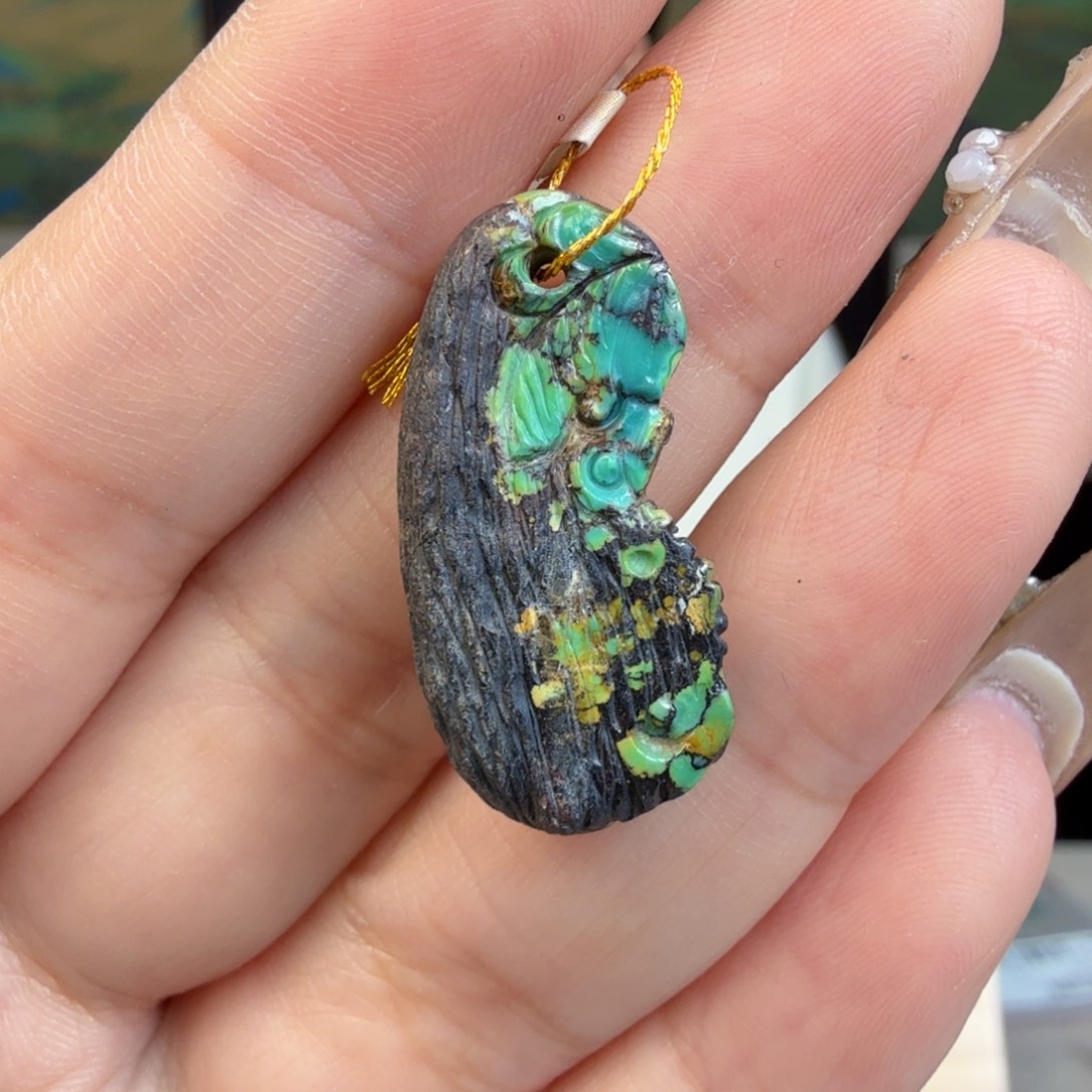 绿松石未镶嵌珠宝奇石