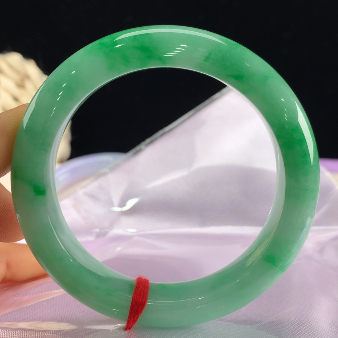 翡翠手镯未镶嵌111-0673