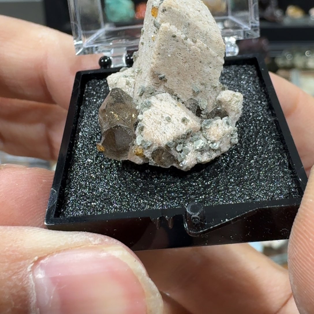 月下珠宝严选矿物