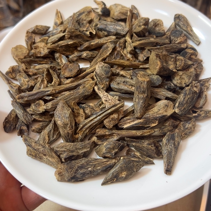 沉香沉香碎屑奇楠树丁薰香料72