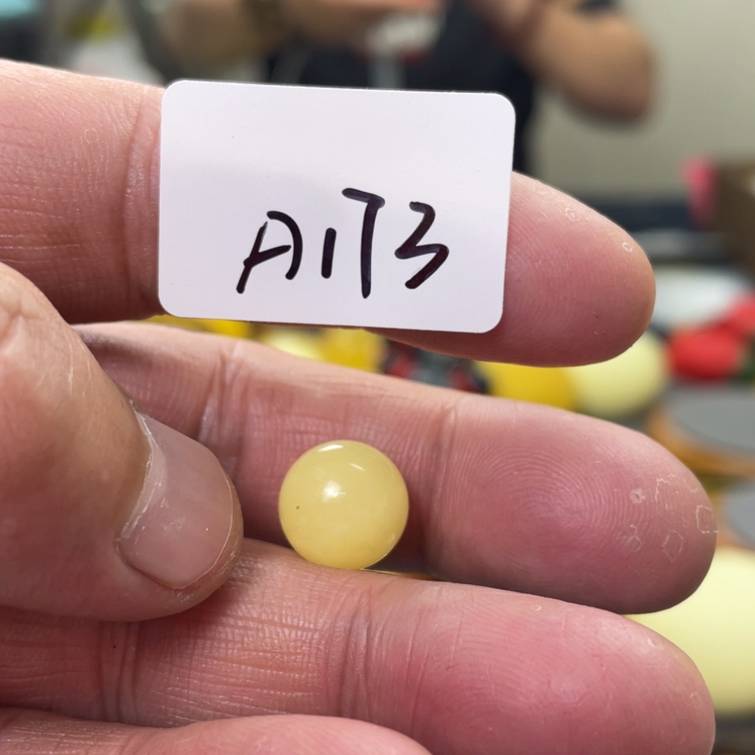 手链琥珀未镶嵌多样性发，发其中一件