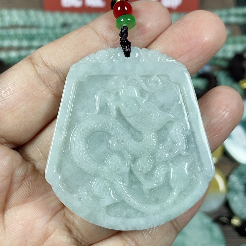 【闪购商品】翡翠颈饰未镶嵌玉吊坠翡翠玉龙牌