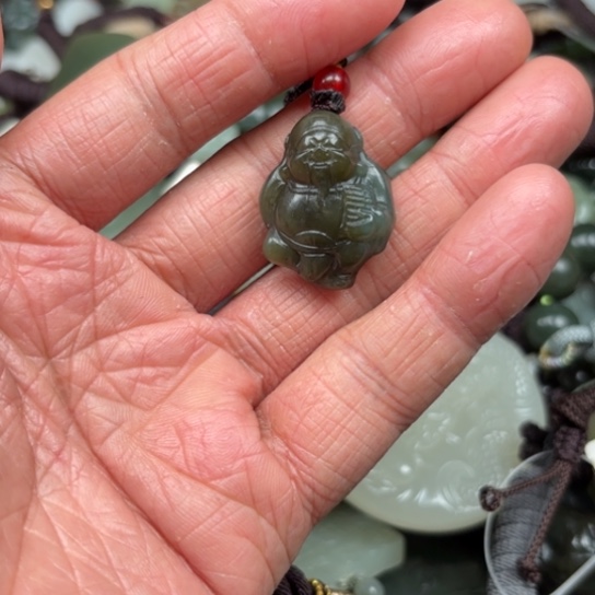 和田玉吊坠未镶嵌