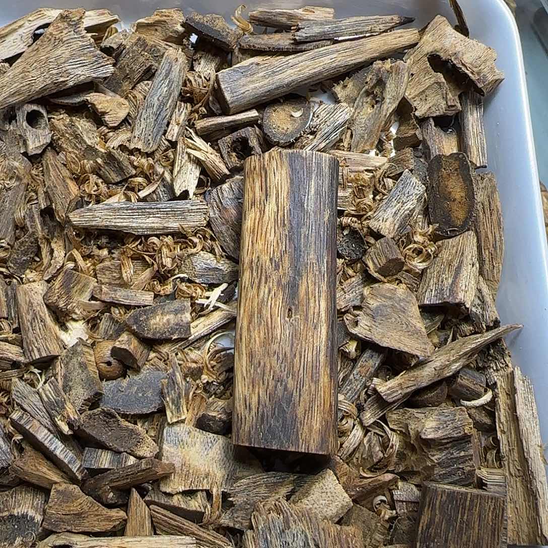 沉香碎屑沉香原汁原味