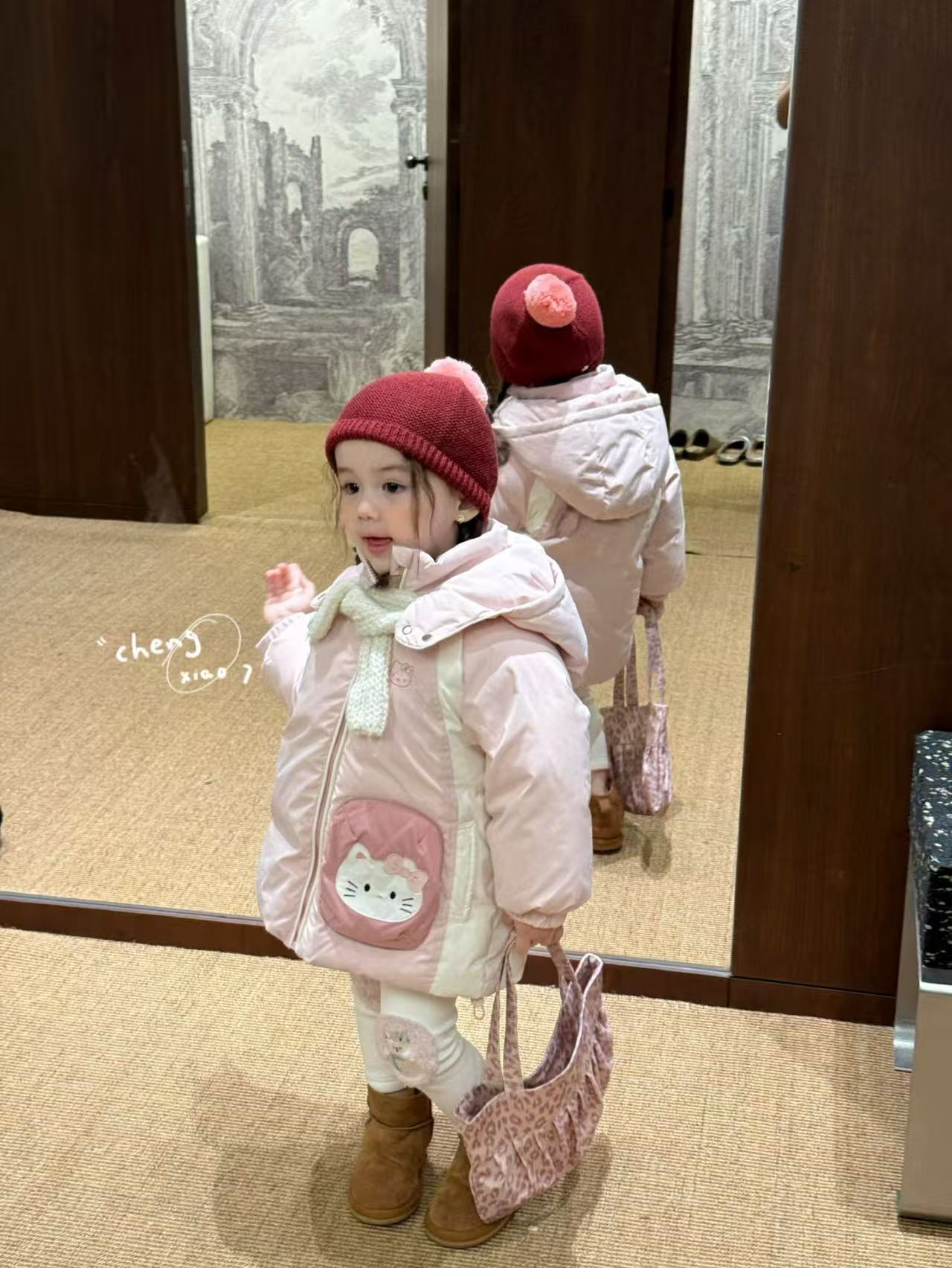 【橙小7现货】女童粉色卡通加厚羽绒服（5509-冬A）汉服
