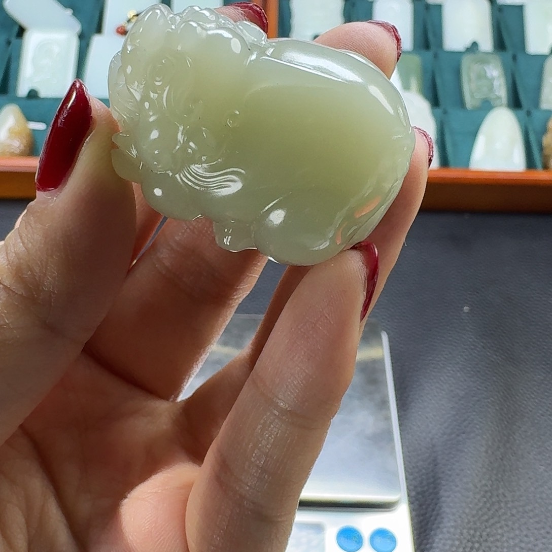和田玉（糖玉）颈饰未镶嵌