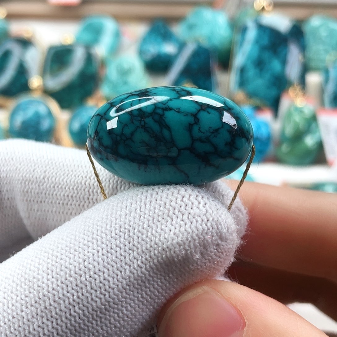 绿松石未镶嵌车挂