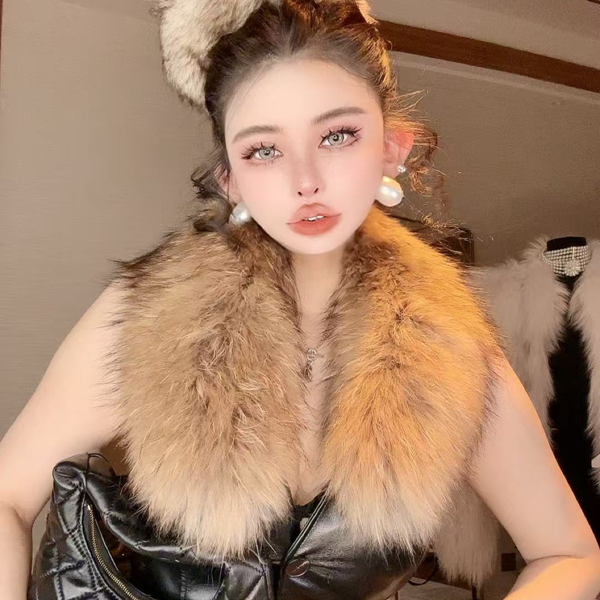 【年度女王套装】原创设计大毛毛领修身马甲套装