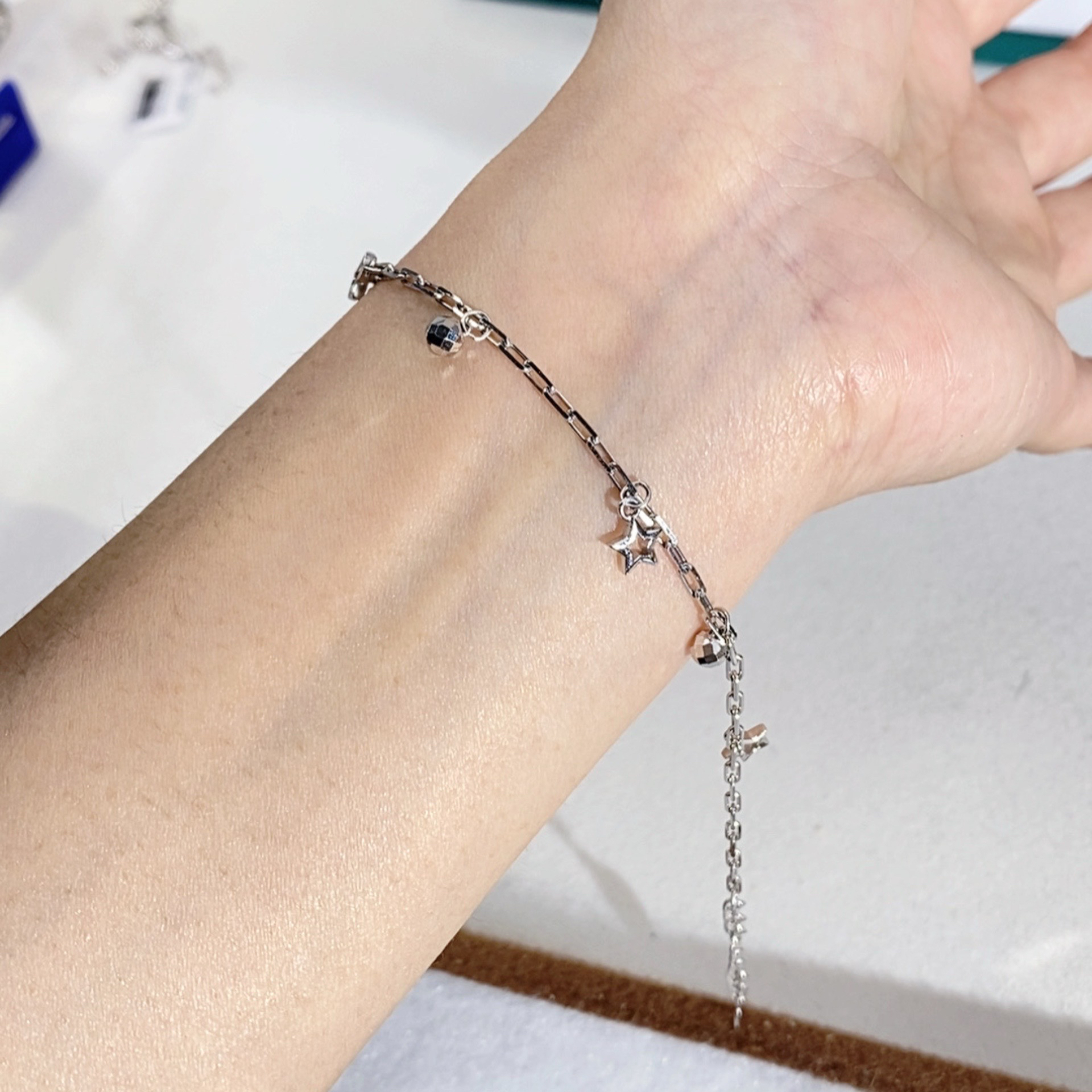 铂金Pt950手链，星星手链弹簧扣