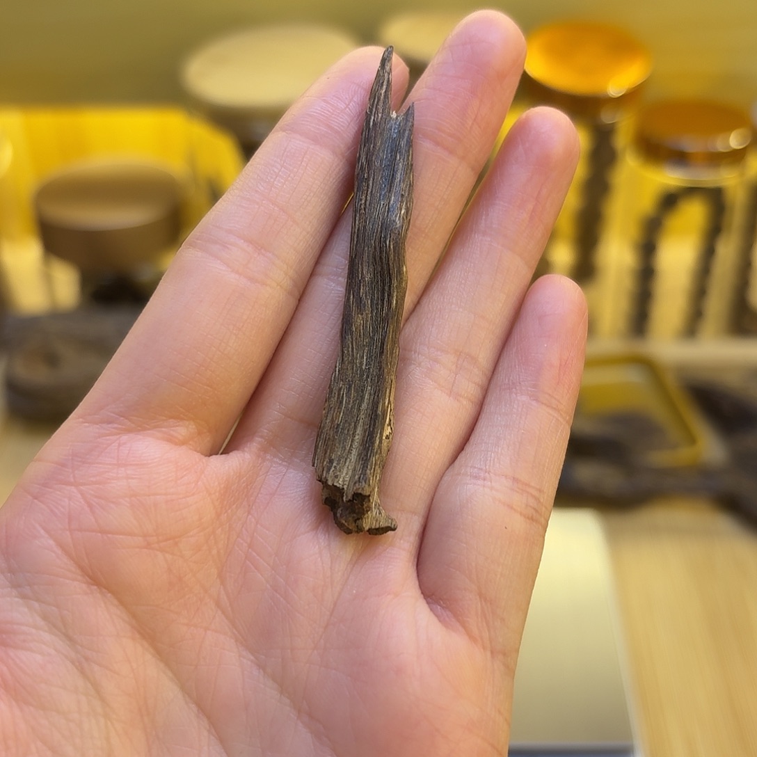 这***些香港沉香树心油0.72克