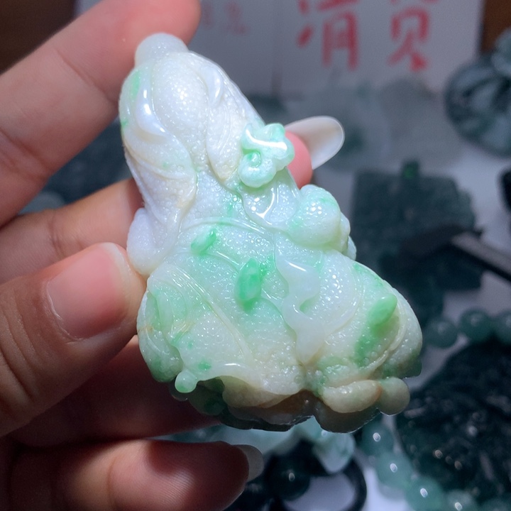翡翠颈饰未镶嵌保真天然A货翡翠