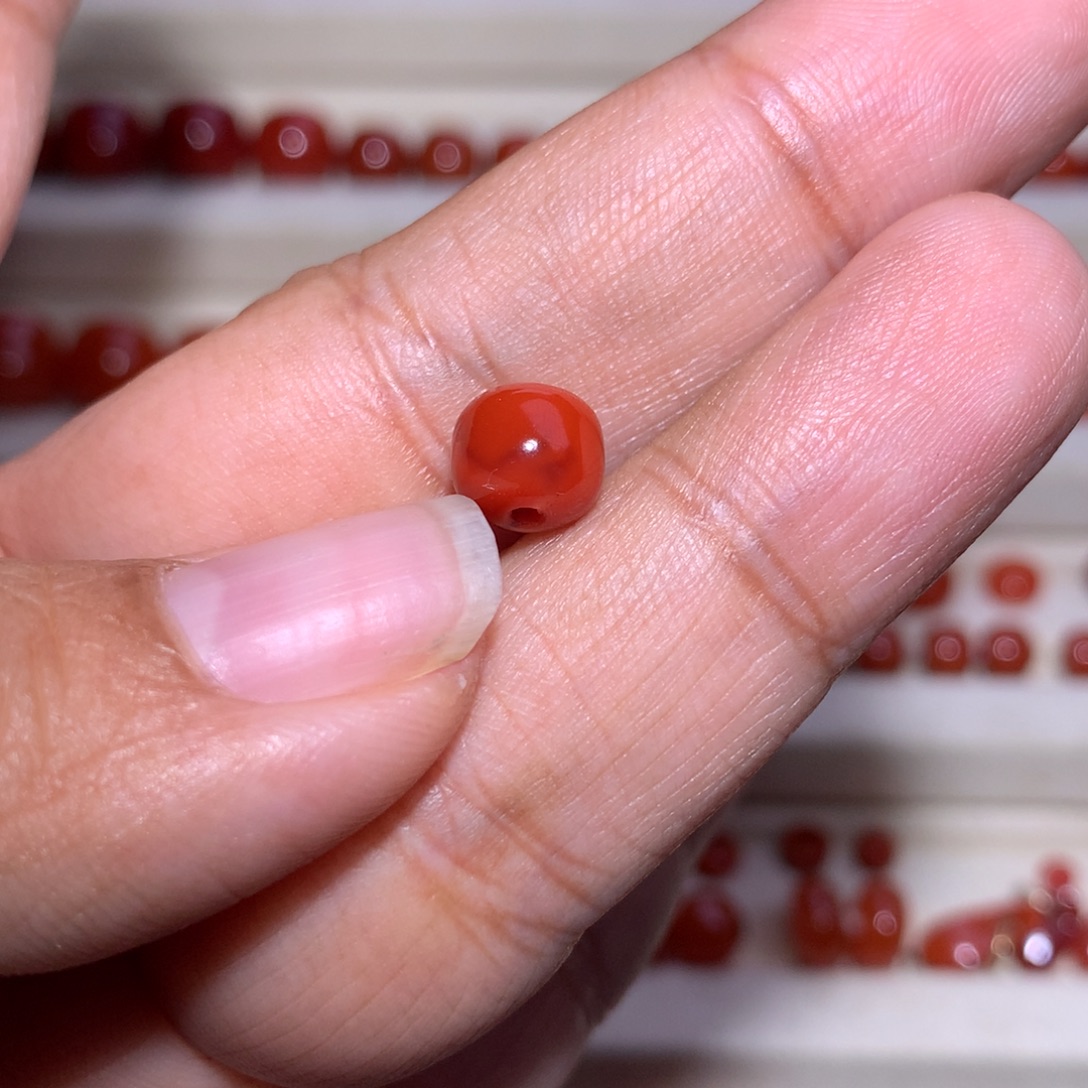 南红玛瑙未镶嵌老型7.6×6.7红艳火焰纹