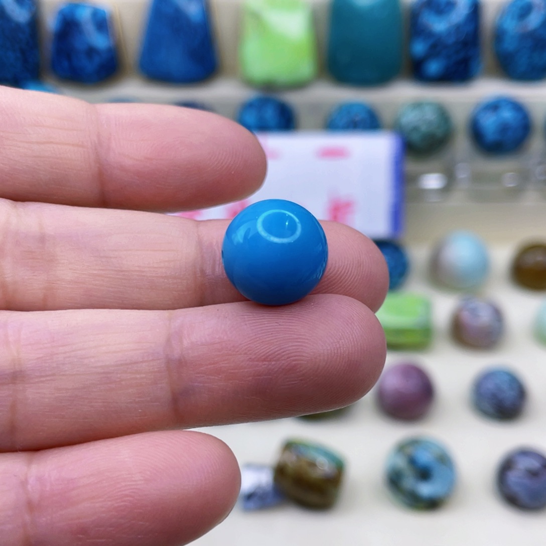 未镶嵌绿松石颈饰