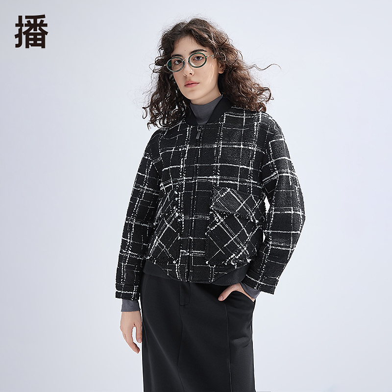 【直播专属】播春上衣女款小香风运动休闲棒球领外套BDR1WD0122