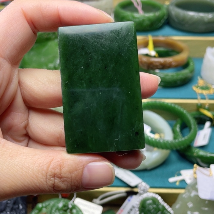 和田玉吊坠未镶嵌