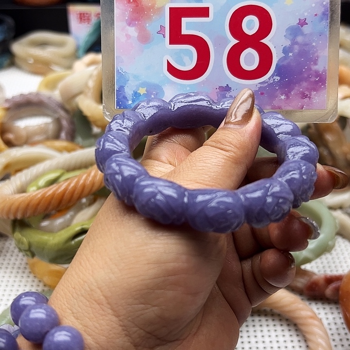 未镶嵌手镯石英岩玉