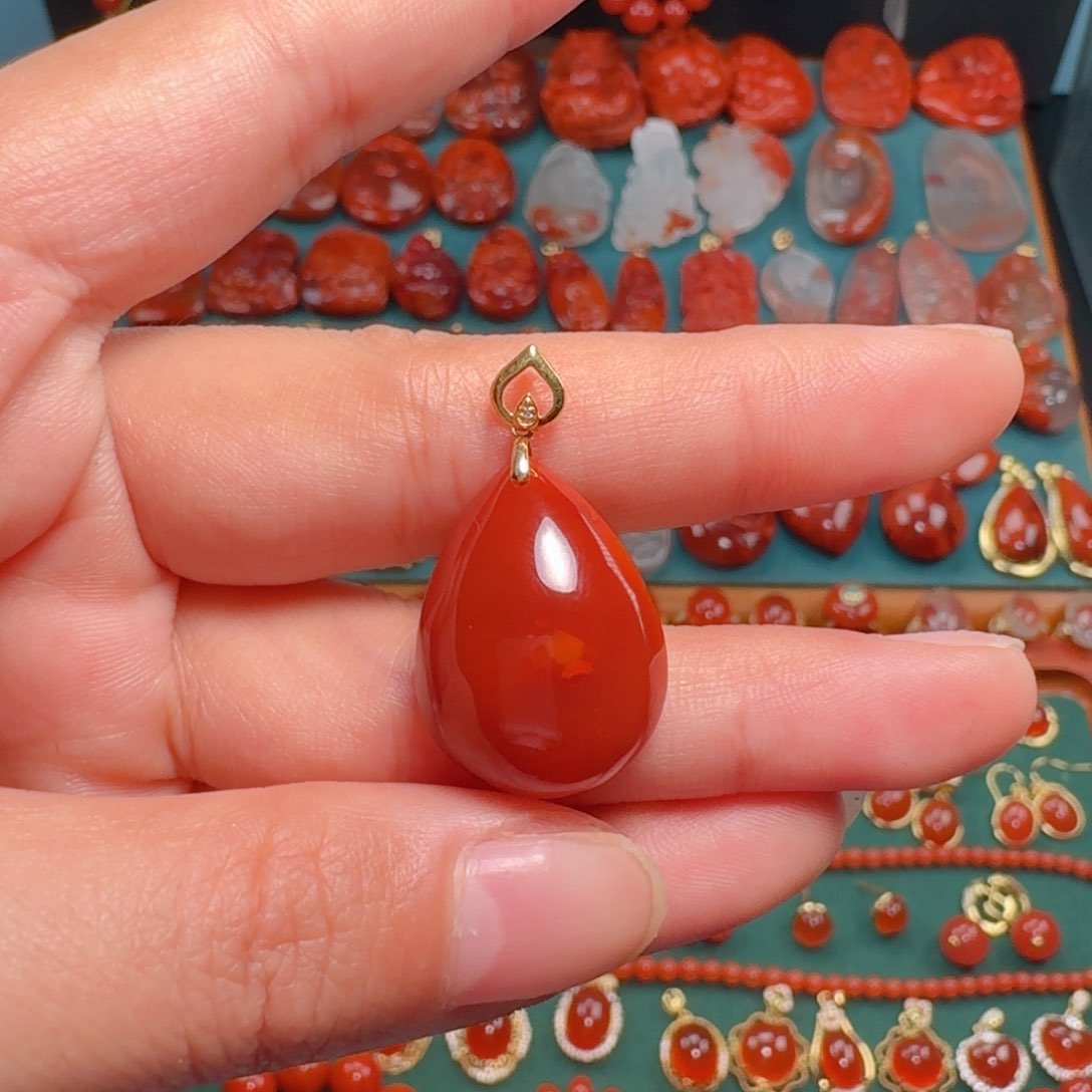 南红玛瑙南红玛瑙18K金镶嵌