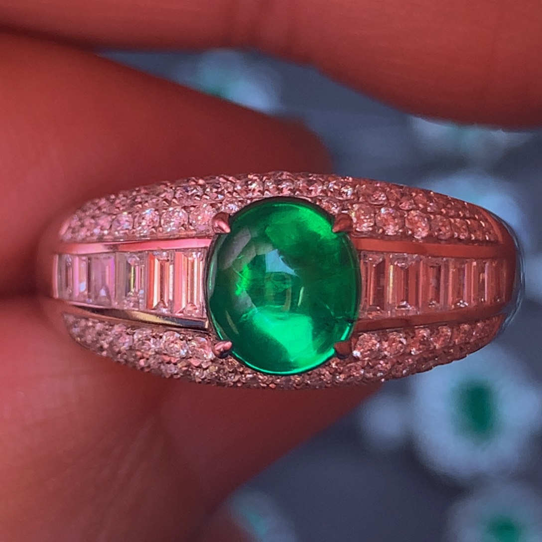 祖母绿戒指18K金镶嵌
