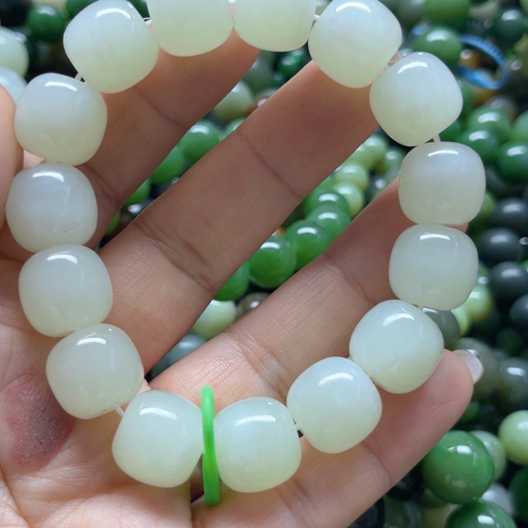 和田玉手链未镶嵌