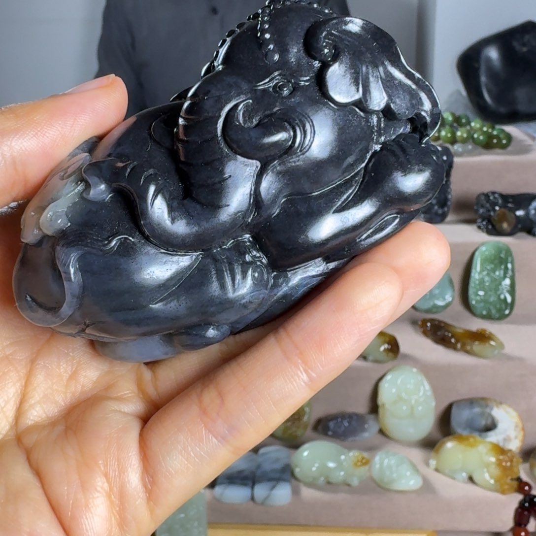 和田玉颈饰未镶嵌