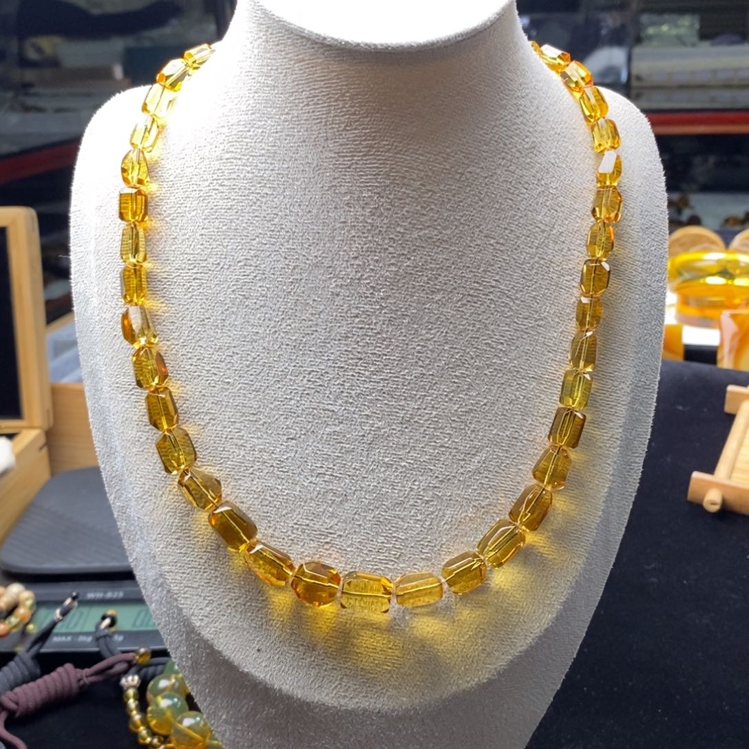 琥珀未镶嵌颈饰23.3克香槟玫瑰茶塔链