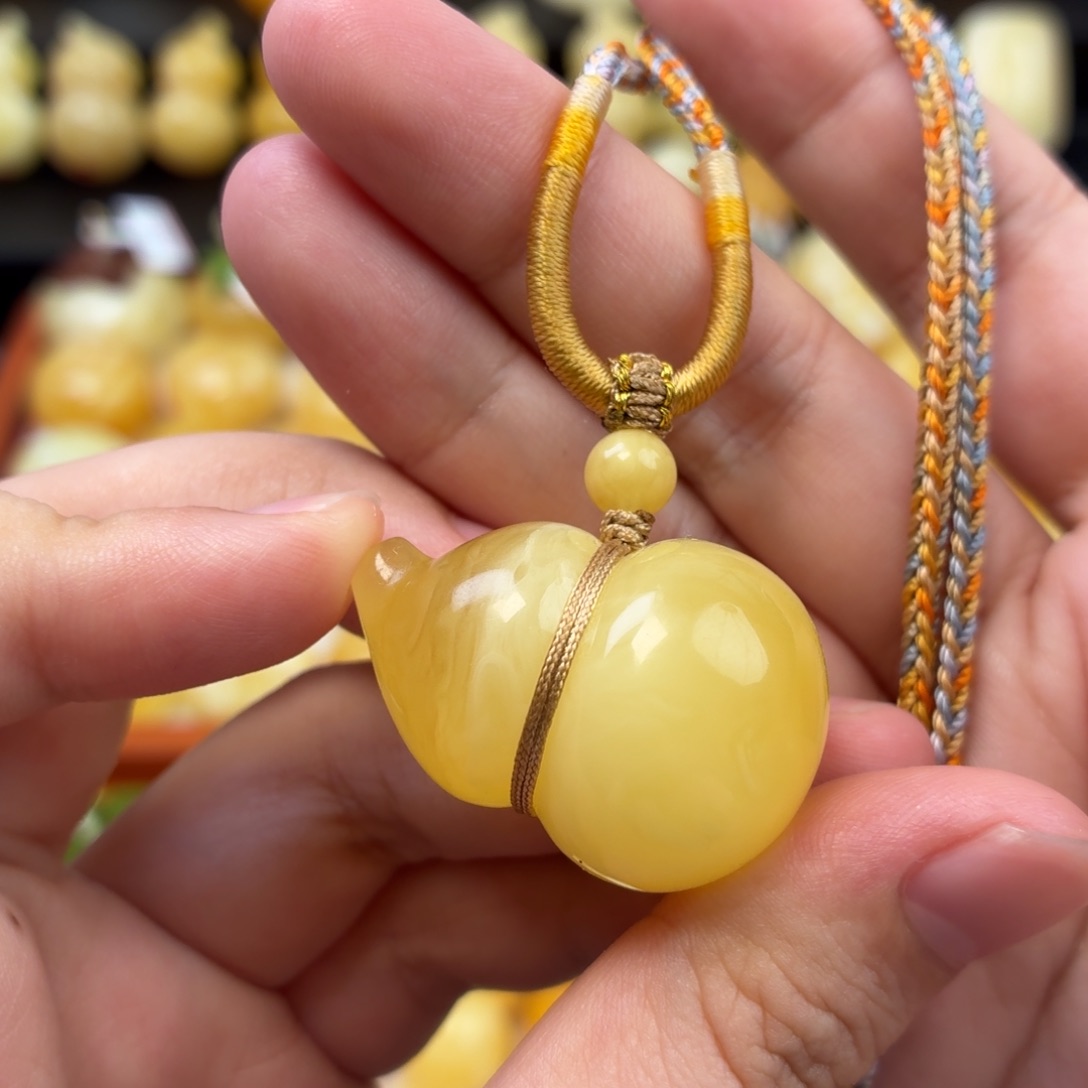 蜜蜡未镶嵌毛衣链蜜蜡