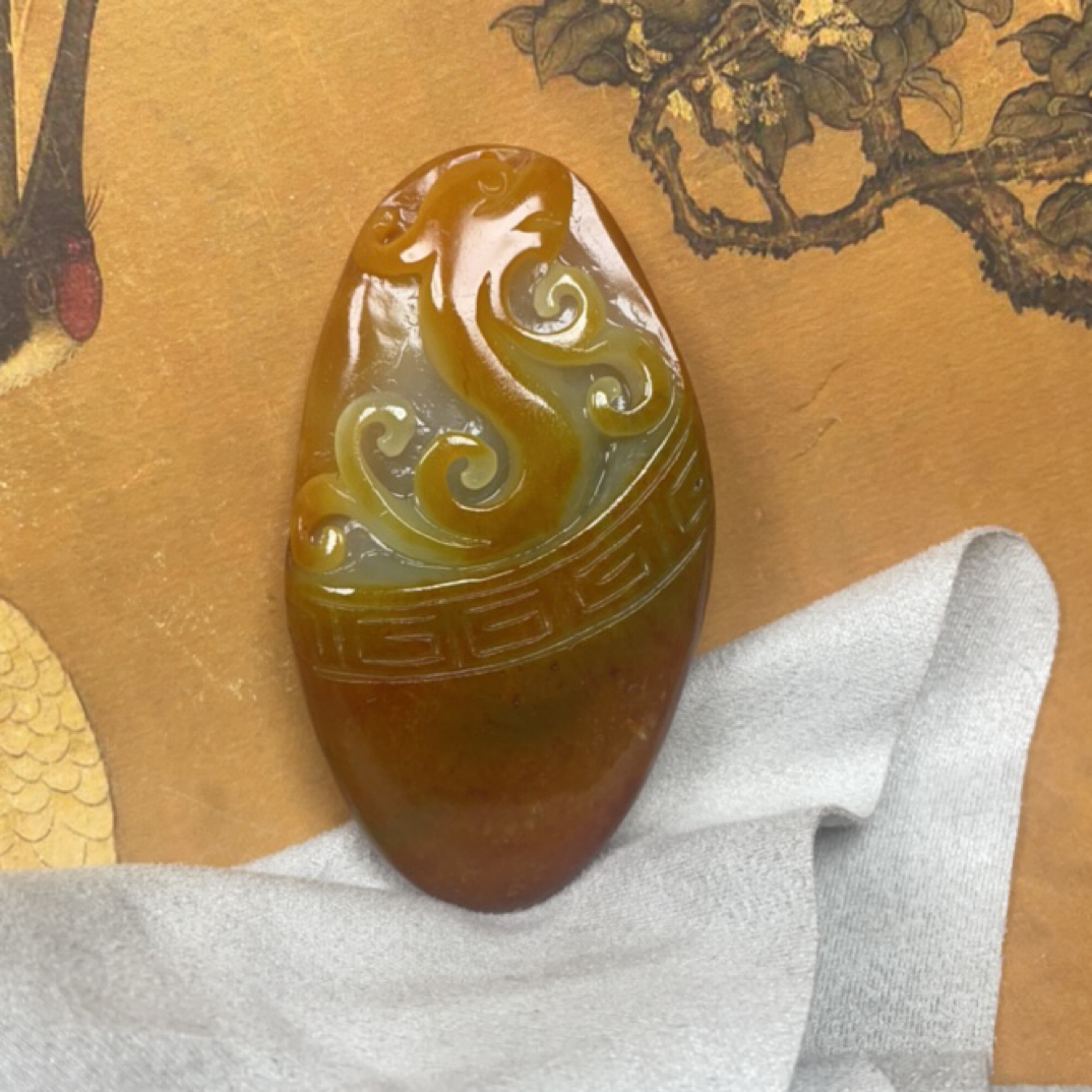 新疆和田玉，46克，府上有龙.