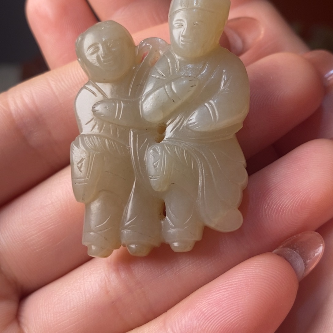 和田玉颈饰未镶嵌山**景