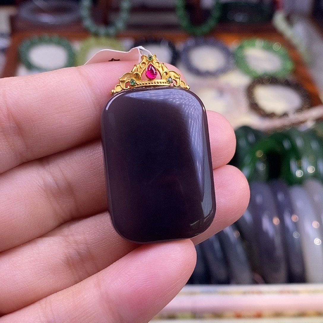 颈饰未镶嵌和田玉收藏级烟紫老料冰底帝王紫金镶无事牌