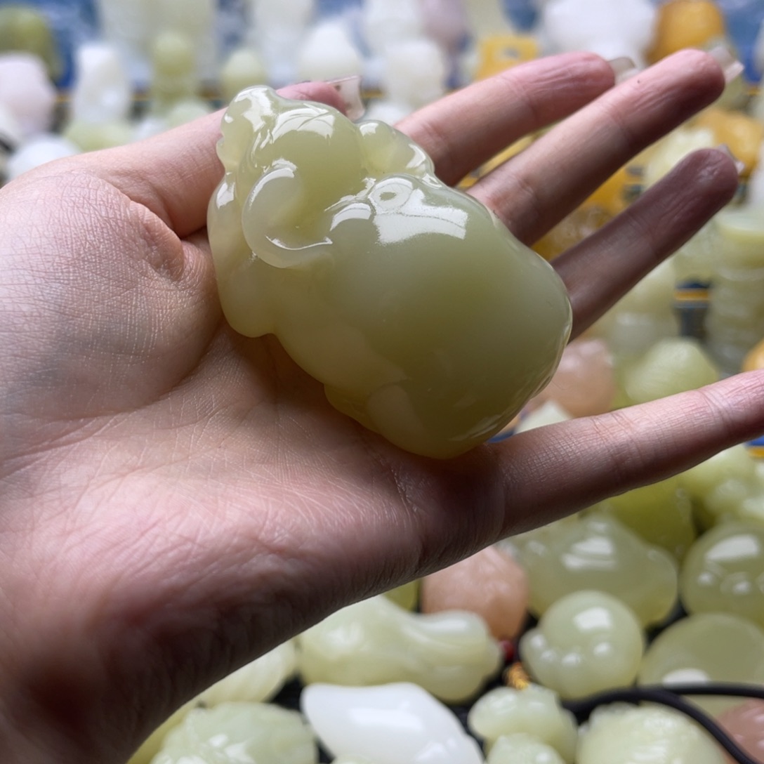 傲***龙昆仑山脉山料手把