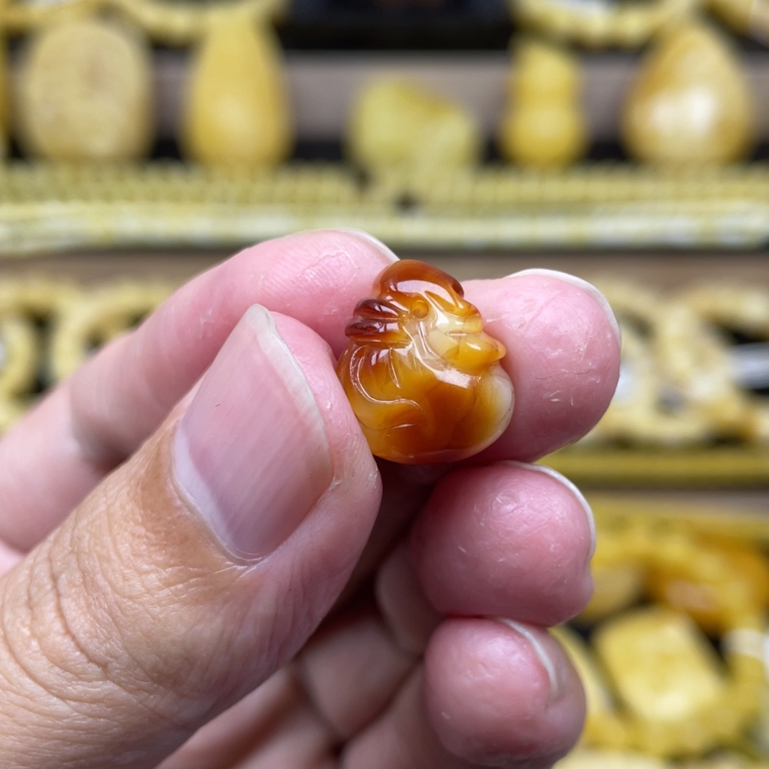 琥珀裸石未镶嵌琥珀蜜蜡