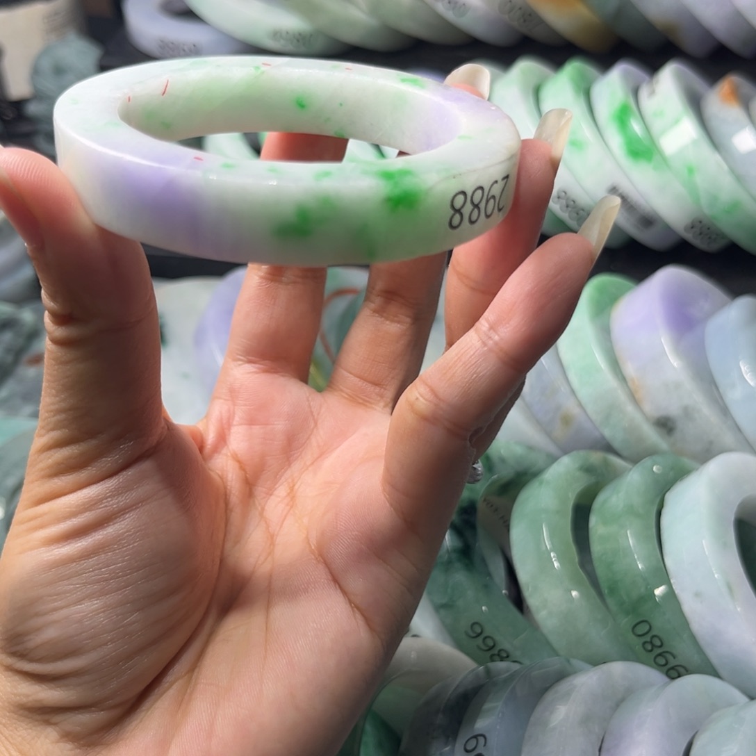 未镶嵌手镯定制翡翠