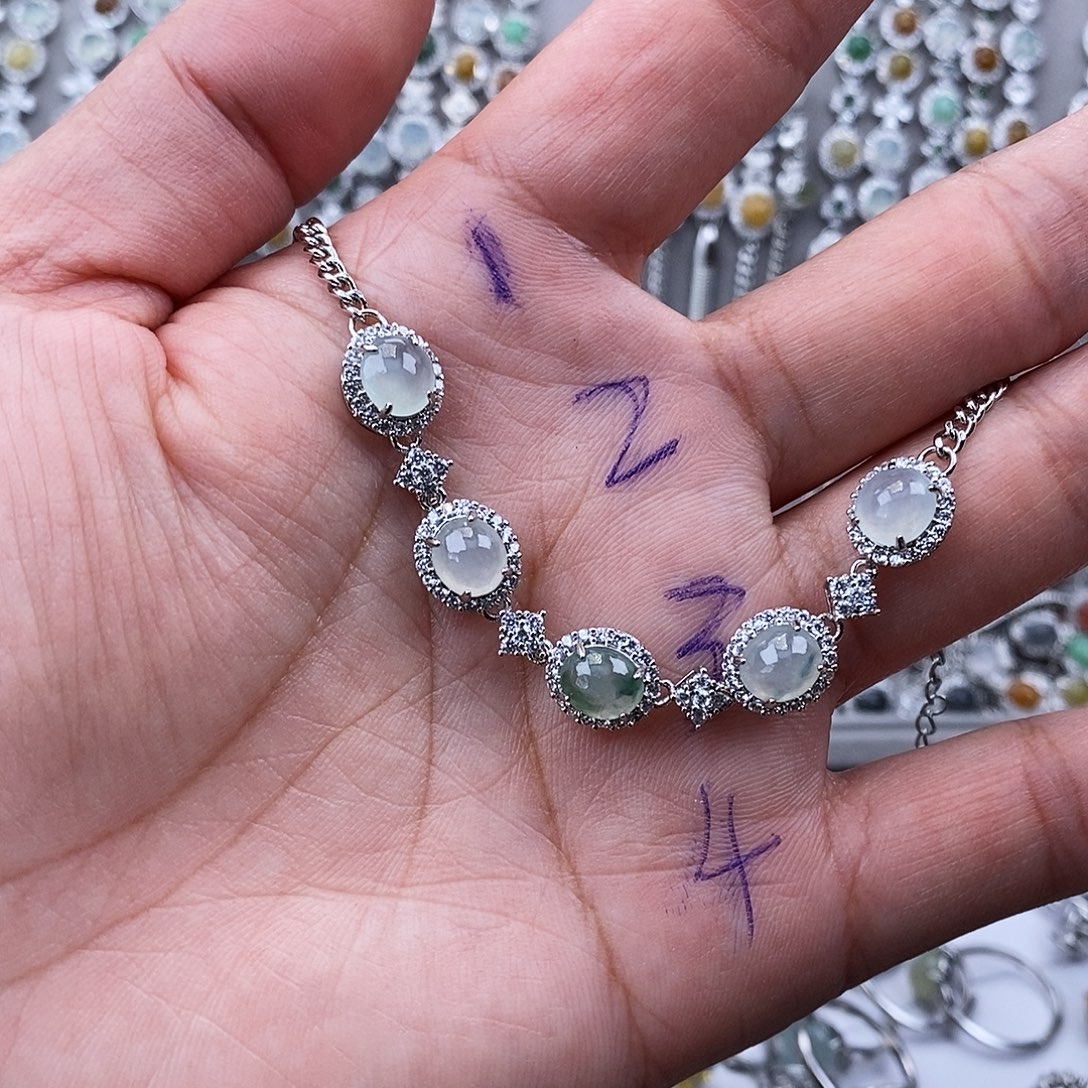 手***家翡翠未镶嵌戒指缅甸