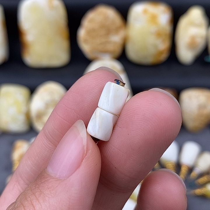 琥珀未镶嵌裸石6瓷白腊d92