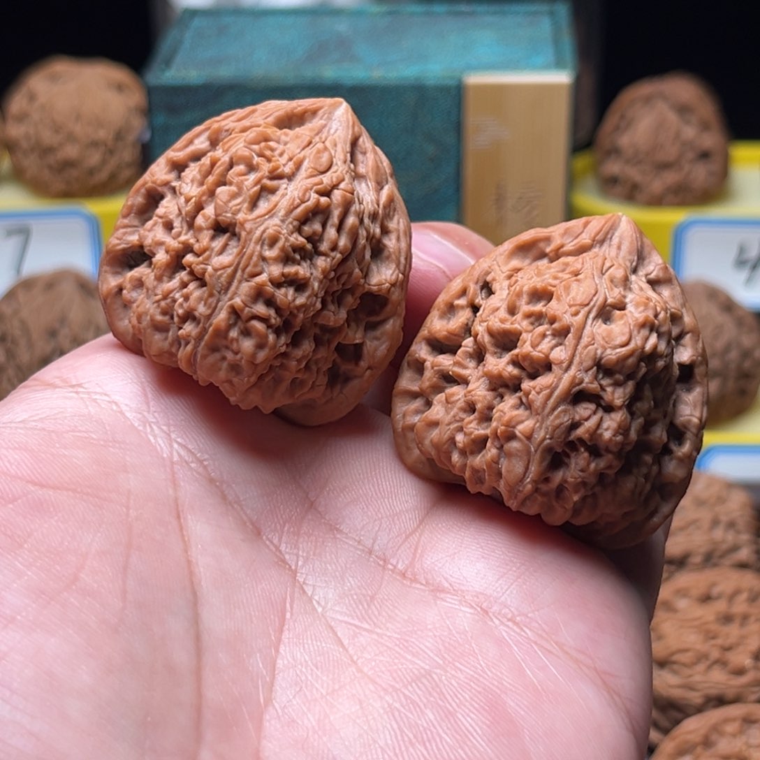 把件文玩核桃正三角疆