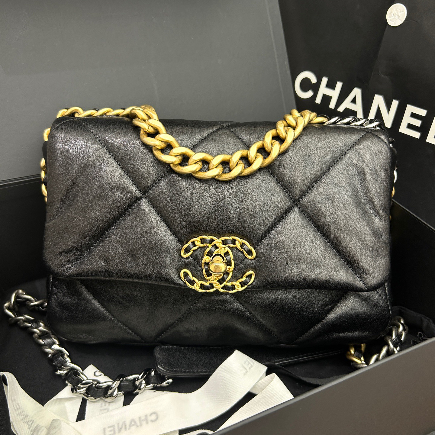 99新 Chanel/香奈儿 19bag黑色小号单肩包