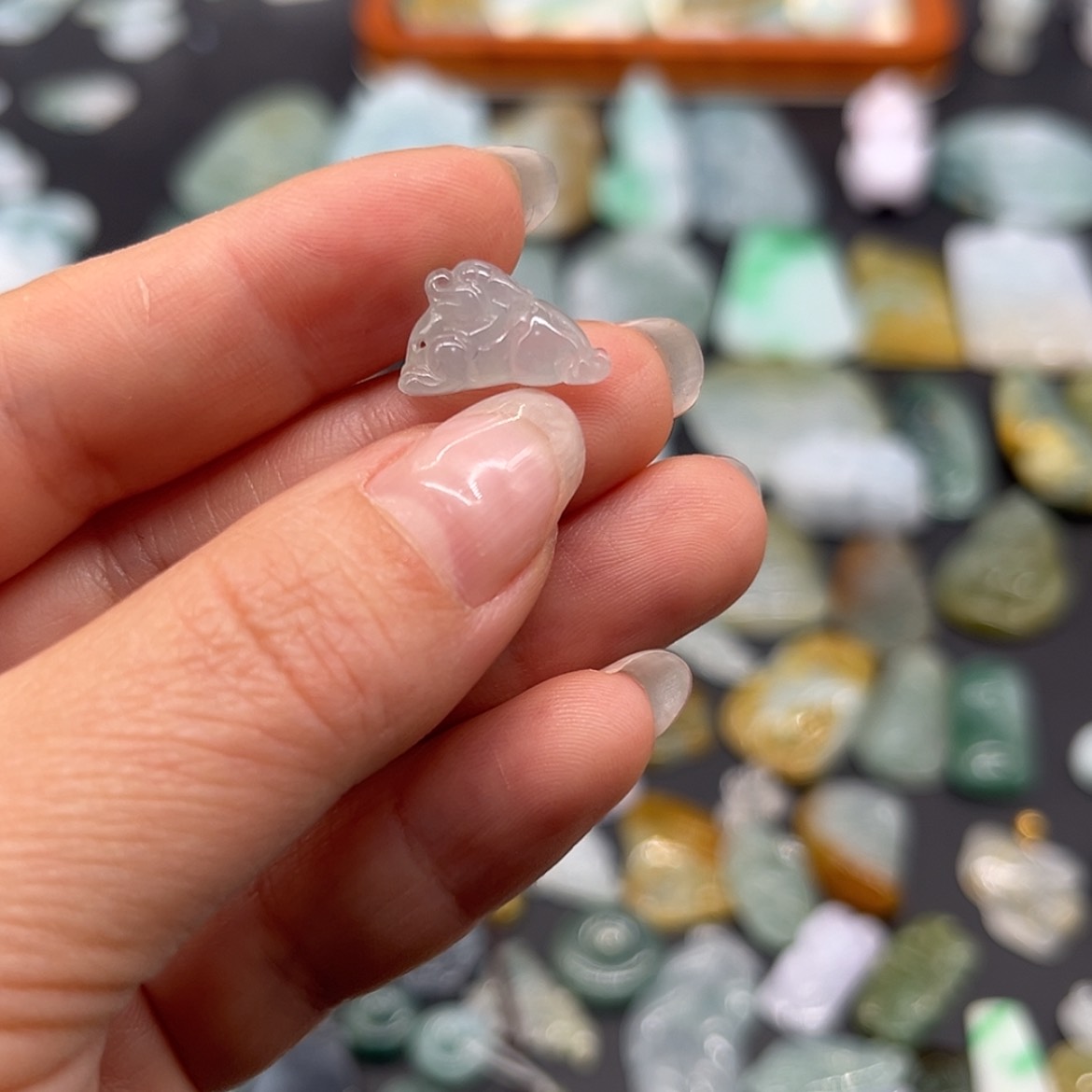 【闪购商品】翡翠颈饰未镶嵌貔貅