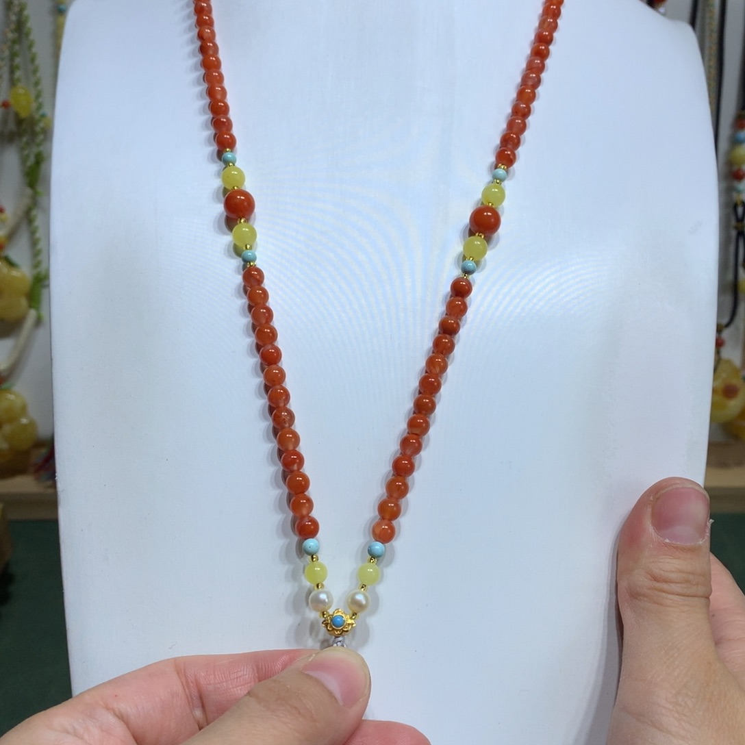 南红玛瑙颈饰未镶嵌特价