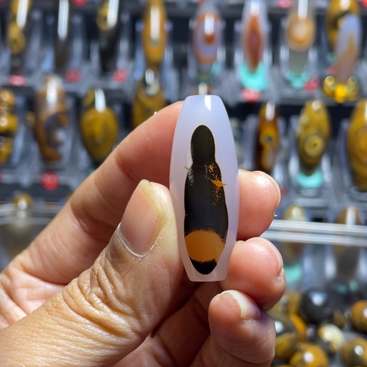 玛瑙/玉髓颈饰未镶嵌