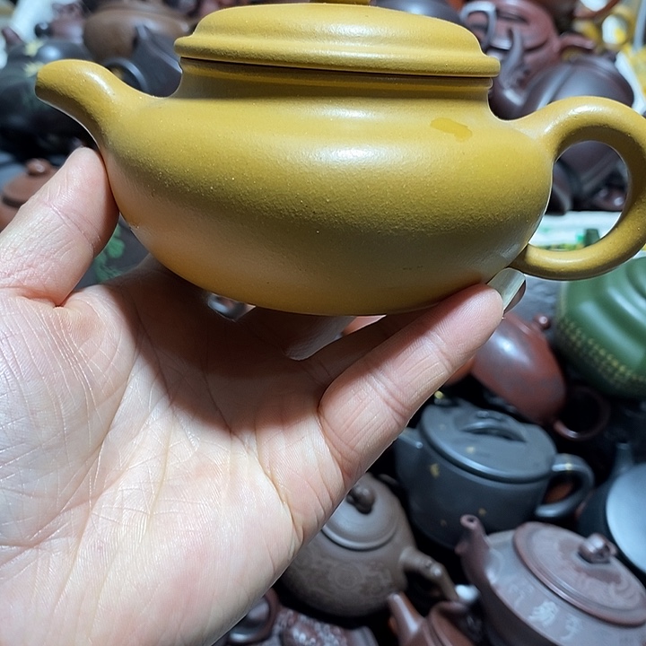 紫砂茶壶微瑕微笑