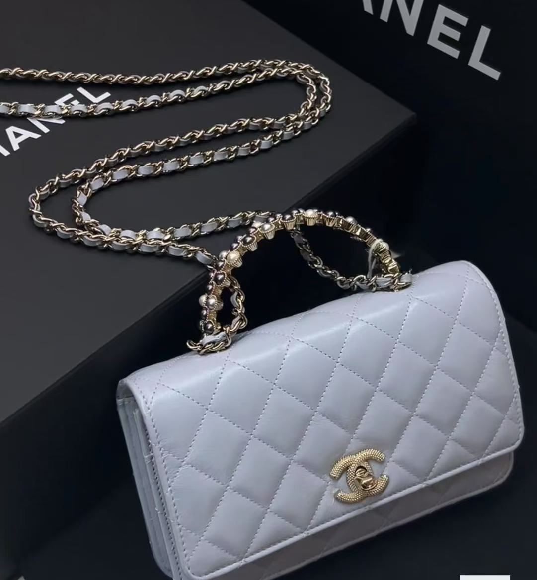 99新 Chanel/香奈儿 香奈儿24p珍珠手柄woc蓝色金扣/44104464