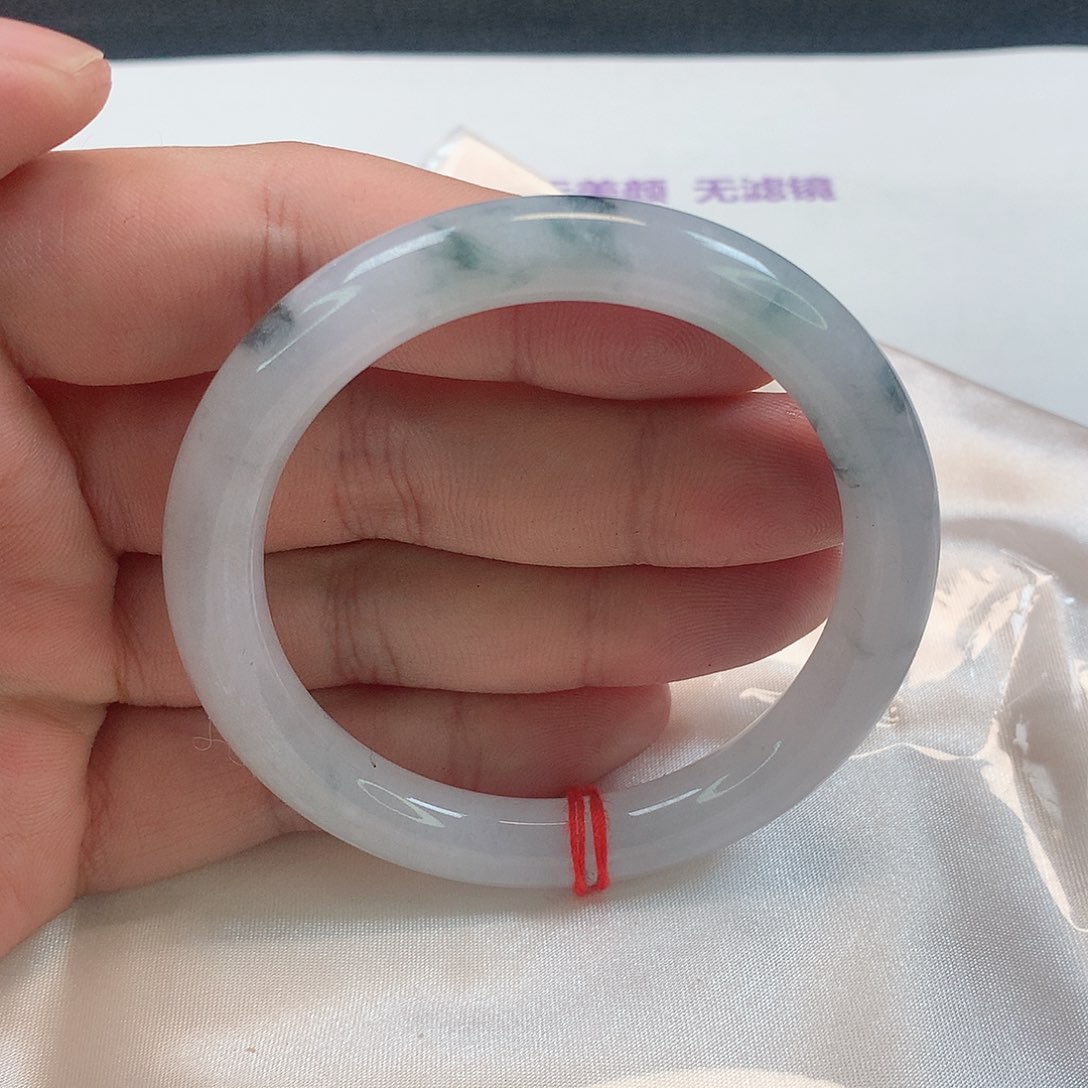 翡翠手镯（圆镯）未镶嵌300号