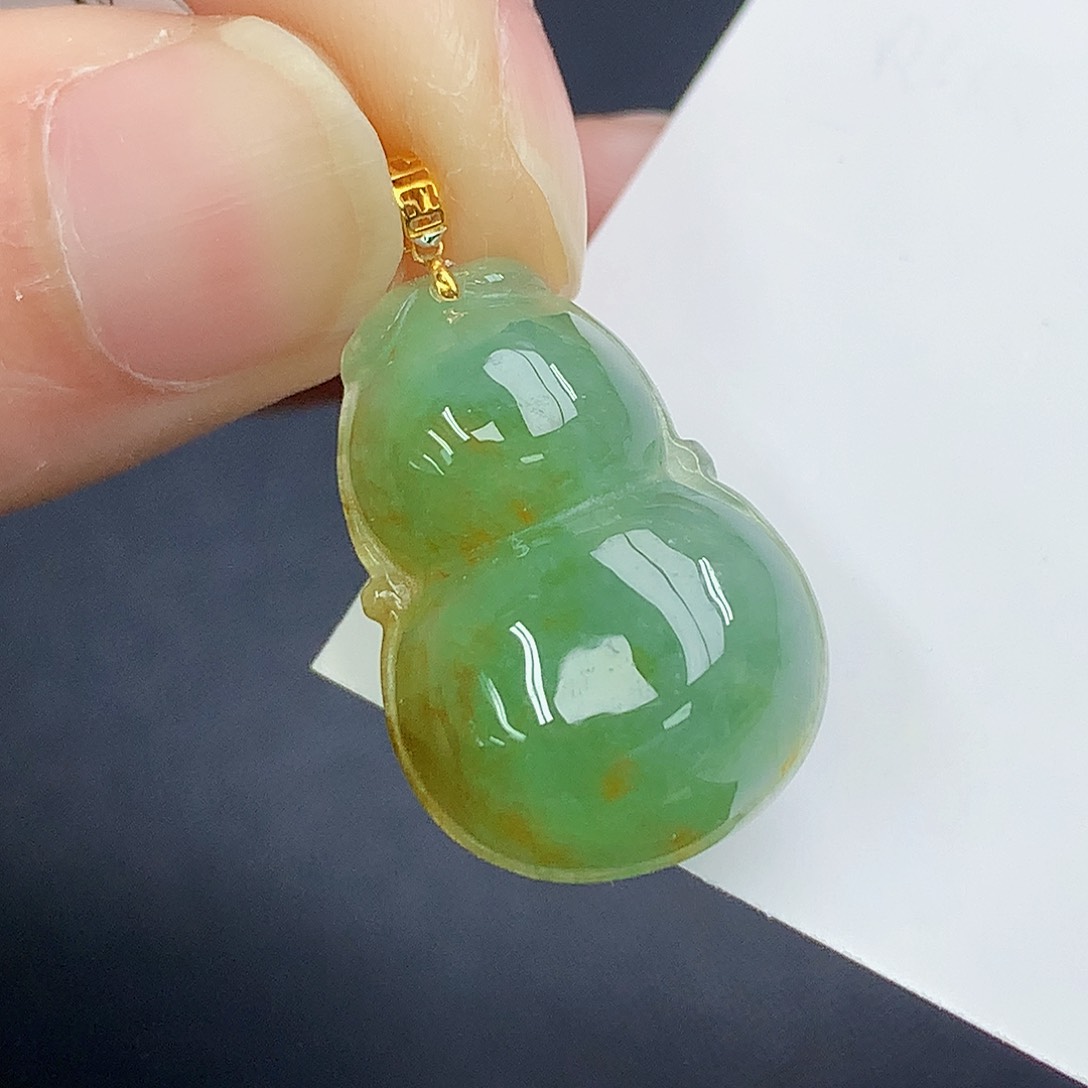 颈饰18K金镶嵌翡翠