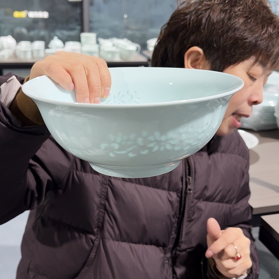 碗景德镇陶瓷缠枝莲面碗一个