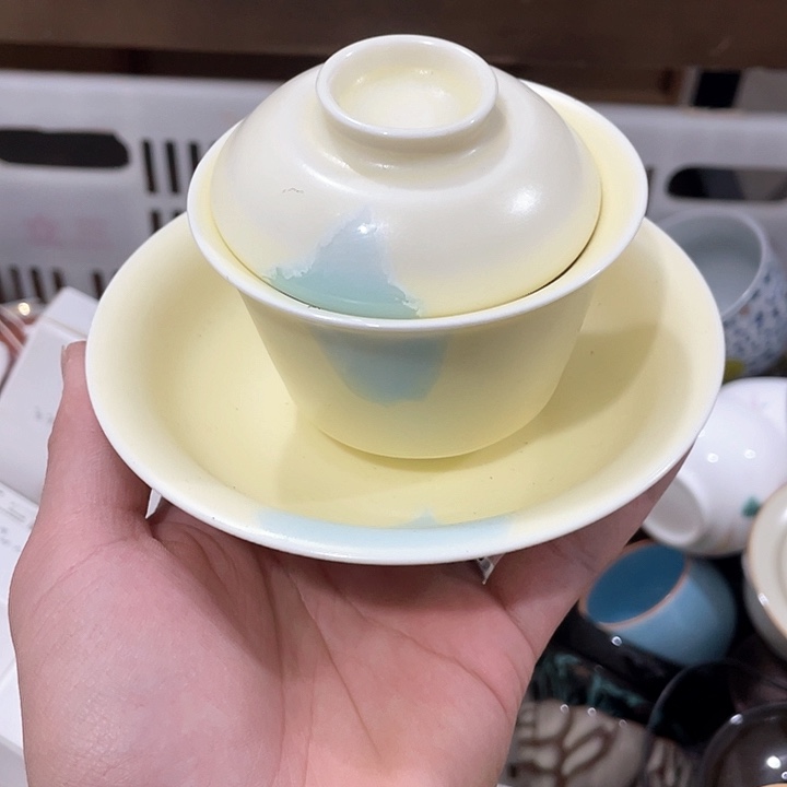 陶瓷茶具全部清清完回家过年