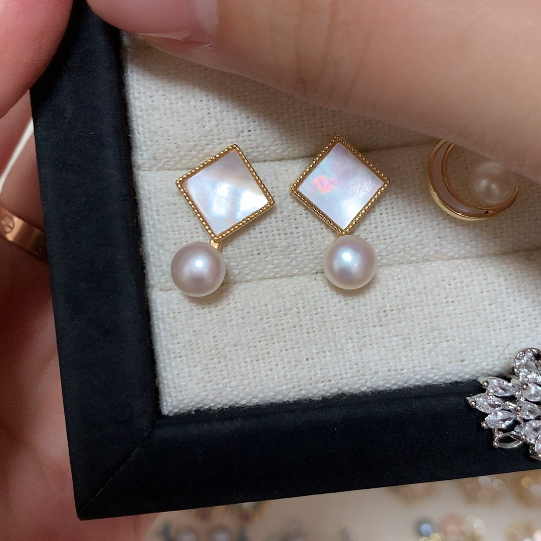 淡水珍珠耳饰合金