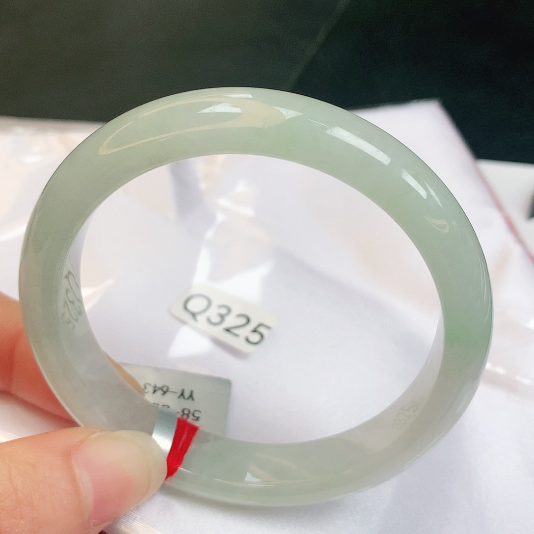 【闪购商品】翡翠手镯未镶嵌缅甸天然a货翡翠