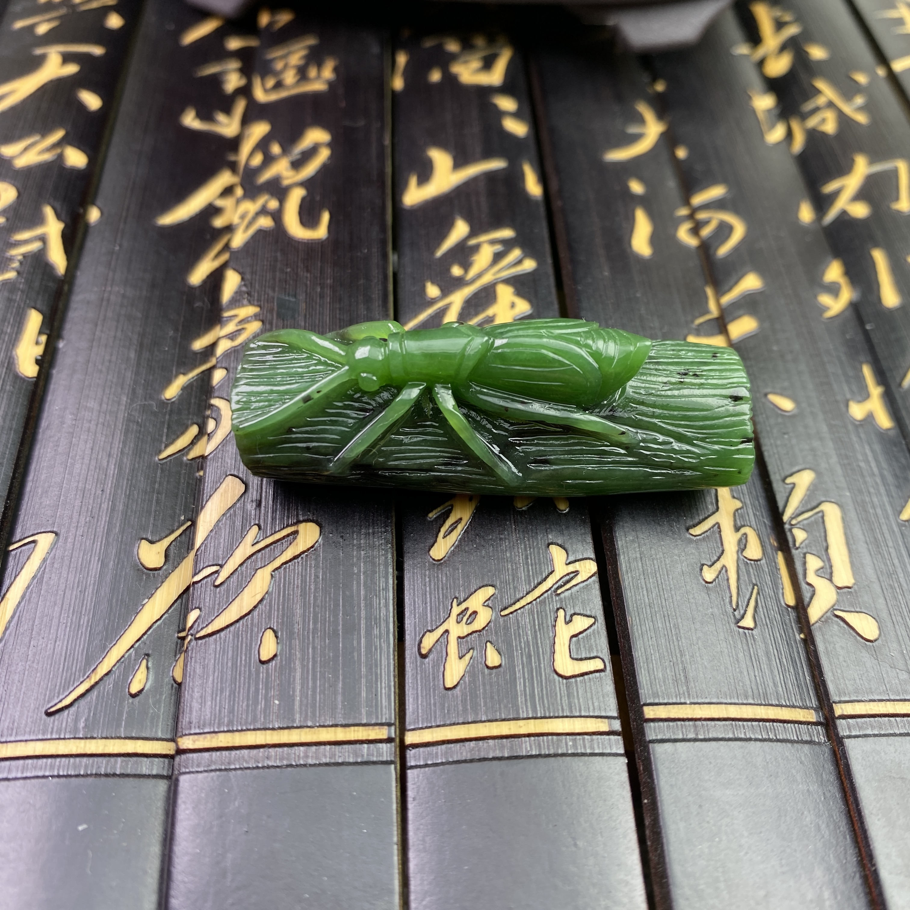 天然和田玉碧玉天牛吊坠  牛气冲天手工精雕挂坠 男女百搭款