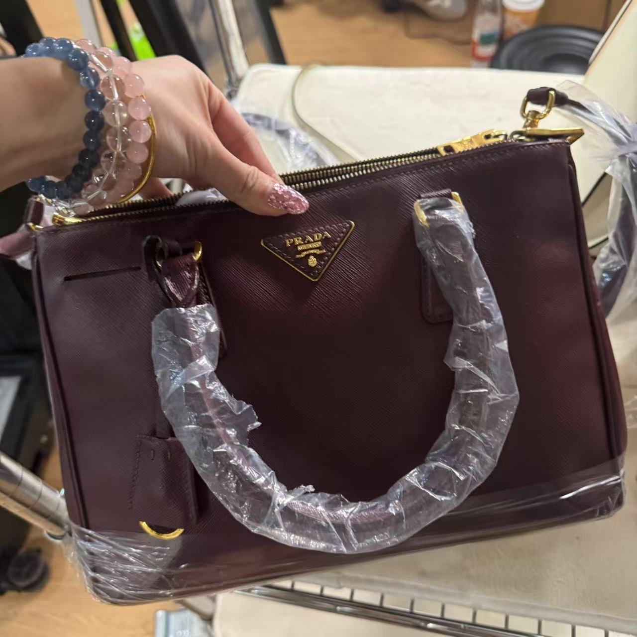 95新 Prada/普拉达 单肩包/非真假不退补不换